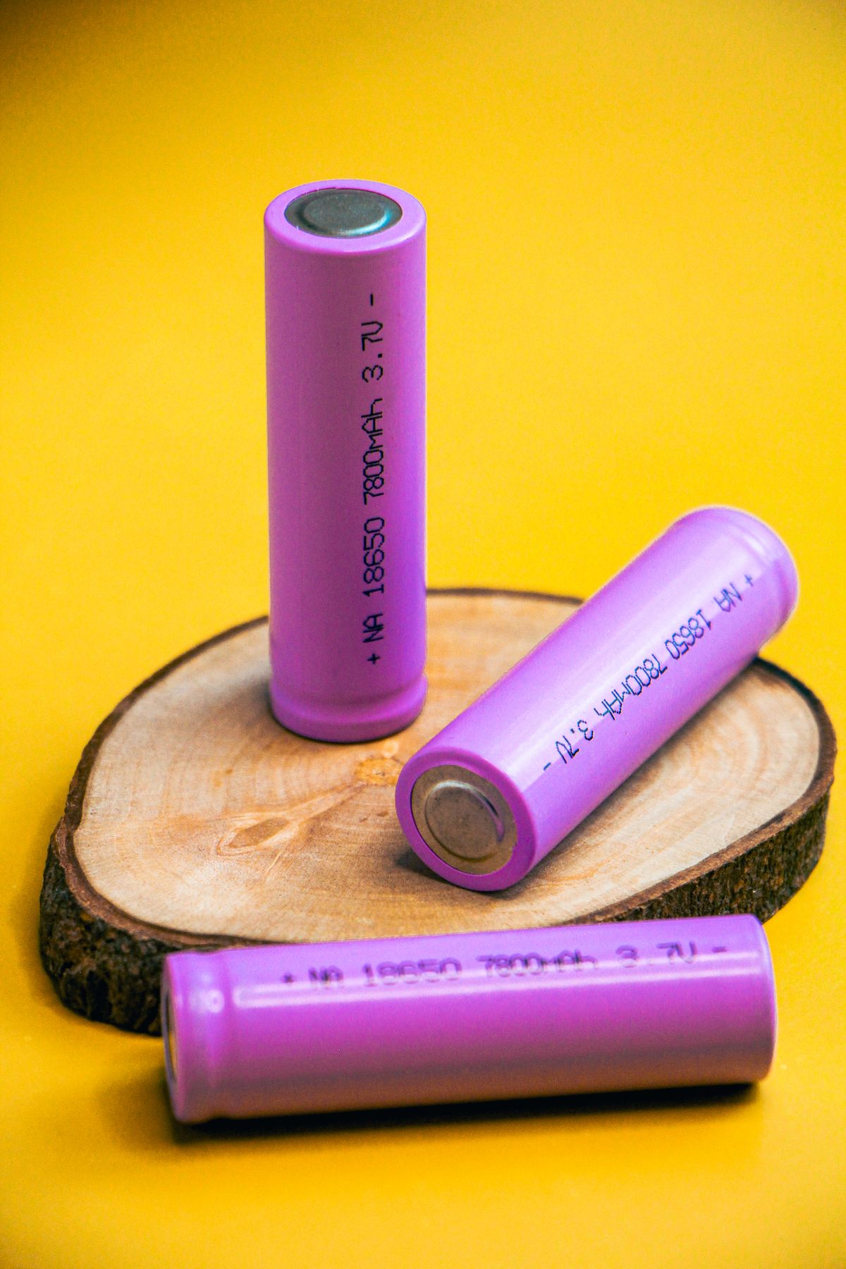 So sánh các dòng pin lưu trữ lithium LVTOPSUN, Chisage ESS và HinaESS